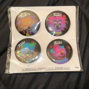 Killer klowns from outer space buttons
